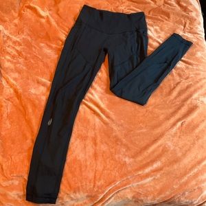 Lululemon medium black leggings